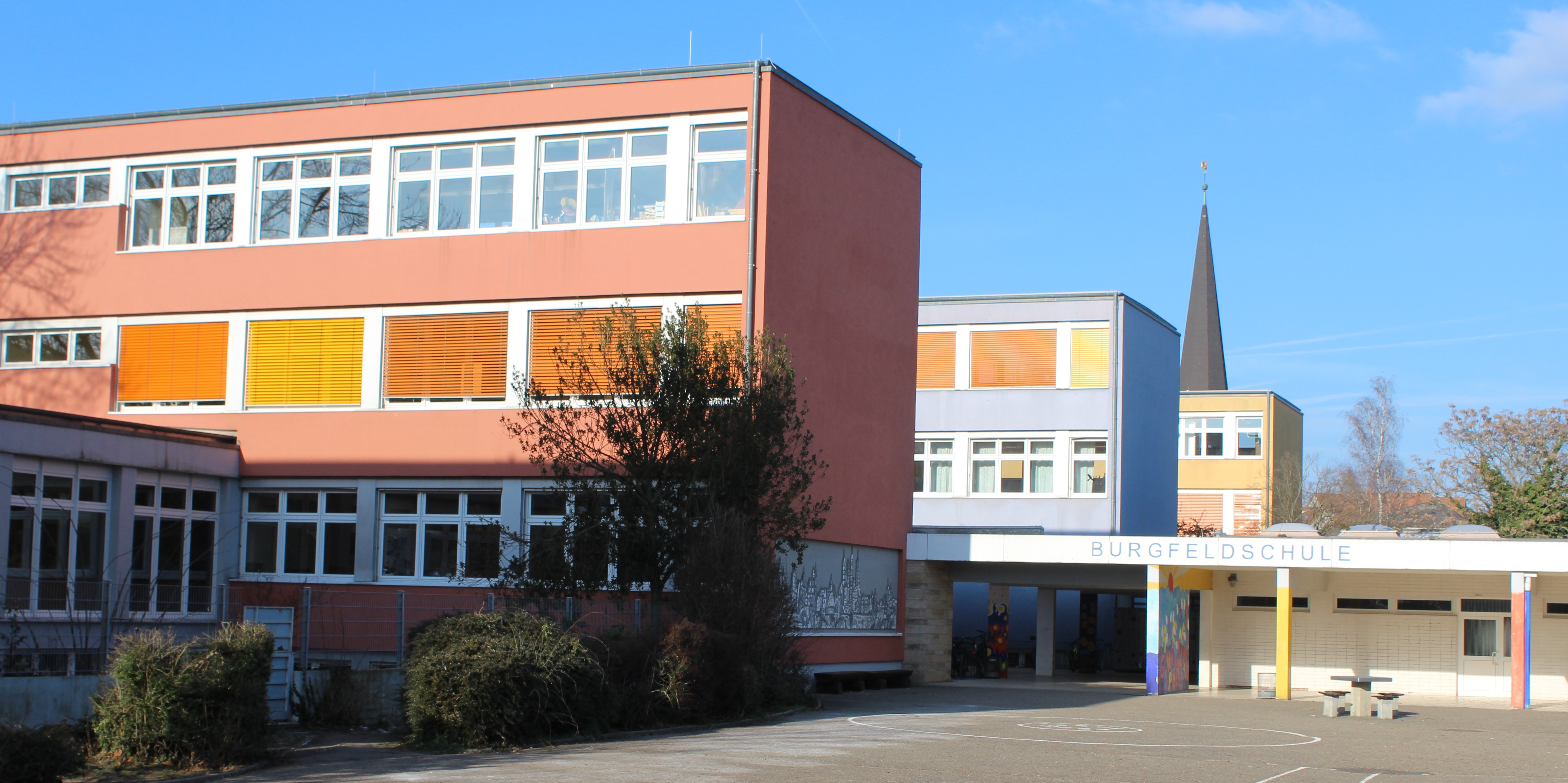 http://burgfeldschule-speyer.de/wp-content/uploads/Schule-2.jpg